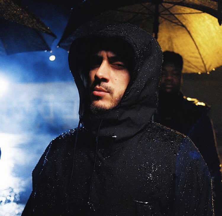 EtudiantRap's tweet photo. 🚨Deen Burbigo x Jazzy Bazz x La Fève 😵‍💫

"Faux G" disponible à minuit 🌑 https://t.co/nZdeuXXim7