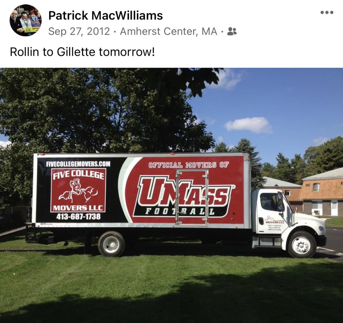 5CollegeMovers's tweet photo. 10 Years ago tomorrow we preformed our first ever move for @umassfootball 💪🏈🚚…Grateful for the opportunity and trust given to us by @pambatalis (Nelligan Sports Marketing), @MarkowskiDan (Associate AD) and Paul Bys (Equipment Manager) a decade ago 🤝. https://t.co/Af5Q5Ztvpy