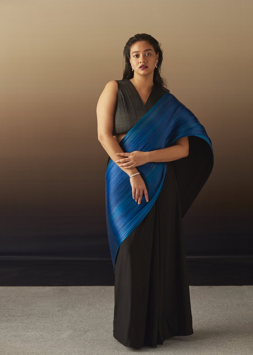Revivify_HQ's tweet photo. Introducing Revivify, a luxury resale platform for South Asian luxury designer wear. Enter the world of pre-loved fashion and explore your favorite designers only on https://t.co/AdyNwZa1nl 

Shambhavii is wearing pre-loved #RimzimDadu saree

Resell | Relove | Refurb https://t.co/0253dWWv02
