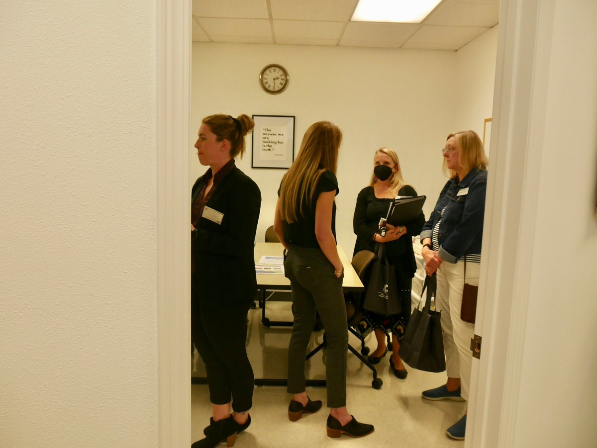 DrMcXursion's tweet photo. Wonderful open house at our research clinic @WSUAppl @WSU_PRISMCollab! Thank you community partners (>40 people) who shared your time, ideas and feedback on how to make substance use and mental health care better in Washington. This is just the beginning. https://t.co/Bh5604vesh