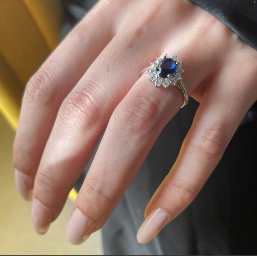 منشن ثاني شخص يجيبه لك💙💍