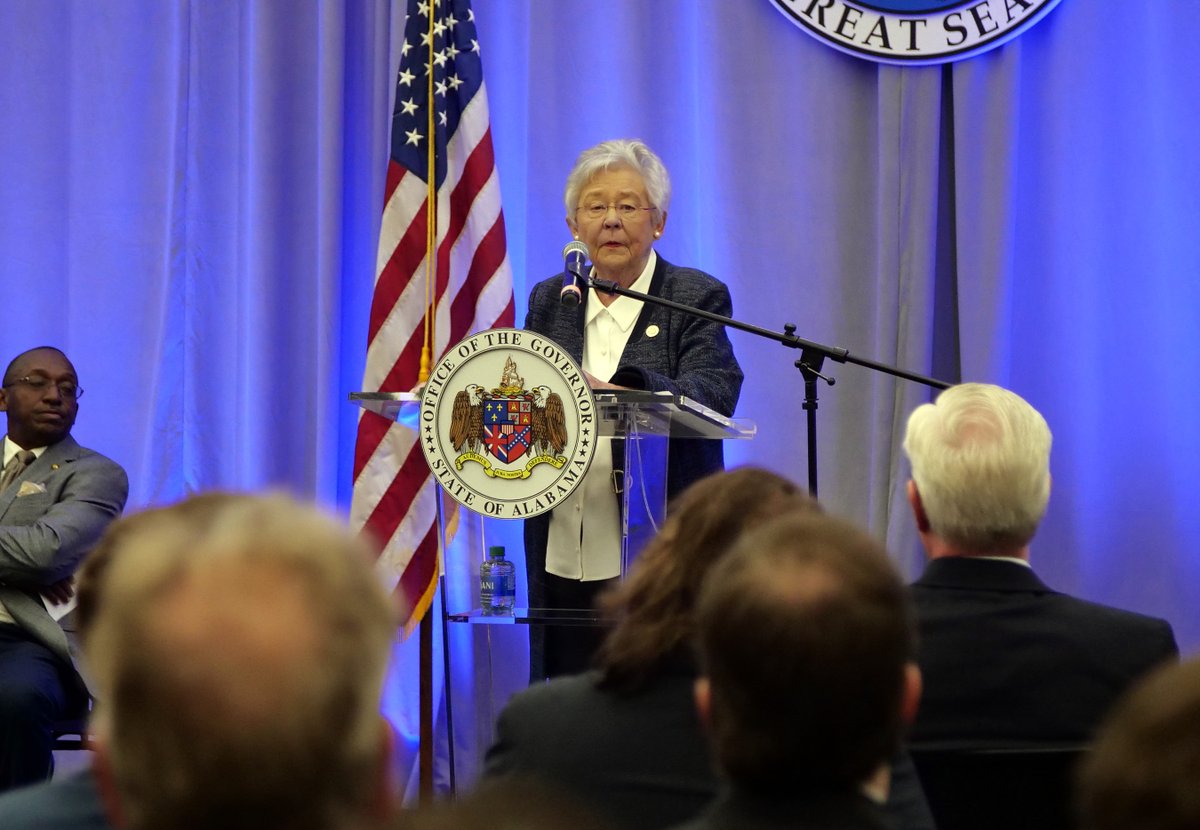ALRuralElectric's tweet photo. @GovIvey and legislative leaders announced Tues. @CAEC_COOP that $82 million would be used to fund a “middle-mile” broadband network. Fiber Utility Network, a corporation formed by 8 rural electric co-ops, will create the network. More from @aldotcom https://t.co/eFkT9YhbUQ https://t.co/0IZDwTyYmR