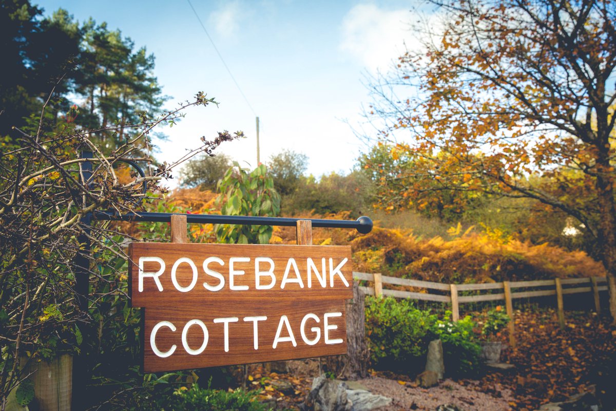 FODholidaycott's tweet photo. It's officially #Autumn and we won't have to wait much longer before the leaves start to turn their beautiful shades and our #landscape is breathtaking at every turn. All to be enjoyed during your stay at cosy Rosebank #Cottage.

Dates available: https://t.co/H1b32aOLcr

#deanwye https://t.co/zpmTJv9wm2