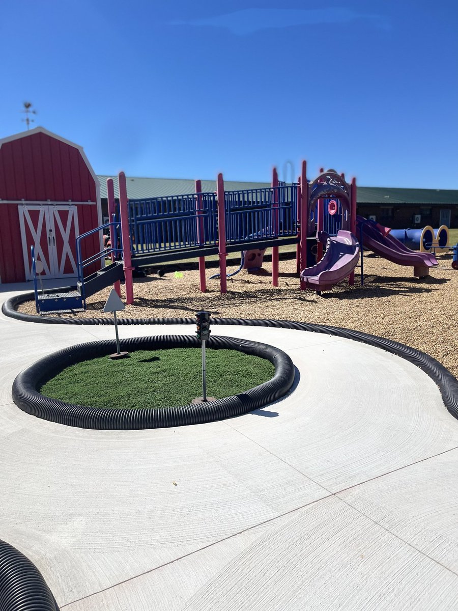 HCSLionPride's tweet photo. HES just held the Grand Opening of the Pre-K Speedway. 🚦🚨🚖🏁 Thank you Steve Bryant, Adam Knight, David Albright, and Luke Jenkins for building our speedway and trike barn. Our Pre-K loved it! #HomeOfChampions #HCSSLI @AlabamaAchieves #FirstClassPreK https://t.co/dz6Okp3pNJ