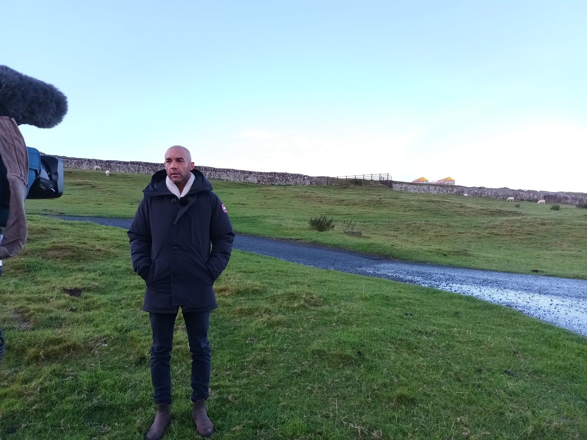 <a href="/EnglishHeritage/">English Heritage</a> Housesteads Fort will get a spotlight on <a href="/itvnews/">ITV News</a> tonight during the weather slot, and impressively we had a whole range of weather in 15 mins! #HW1900 <a href="/MoragMyerscough/">morag myerscough</a>
