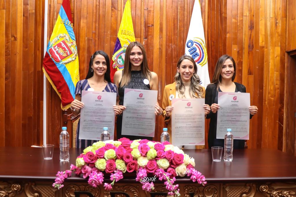 JackyNar's tweet photo. Las #Gacelas instauran su primera directiva, se solidifica como un club deportivo. Escuchaba en el discurso de la presidenta @PatoVelez7 los primeros pasos del equipo en el #running y me emociona reafirmar lo poderosa que es la voluntad femenina. https://t.co/f5mhNaVrB3