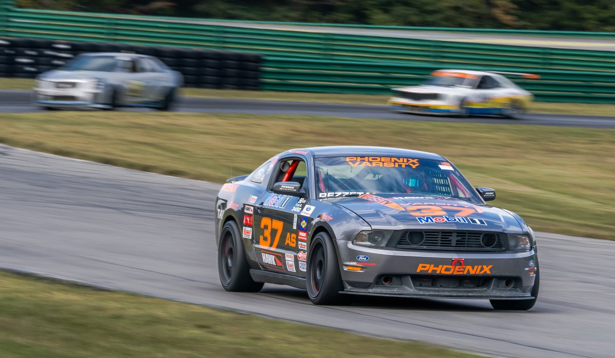 VIRNow's tweet photo. Can't get enough of all the cars at #TheRunoffs!
@SCCAOfficial / #SCCARunoffs https://t.co/k2fEPuo42d