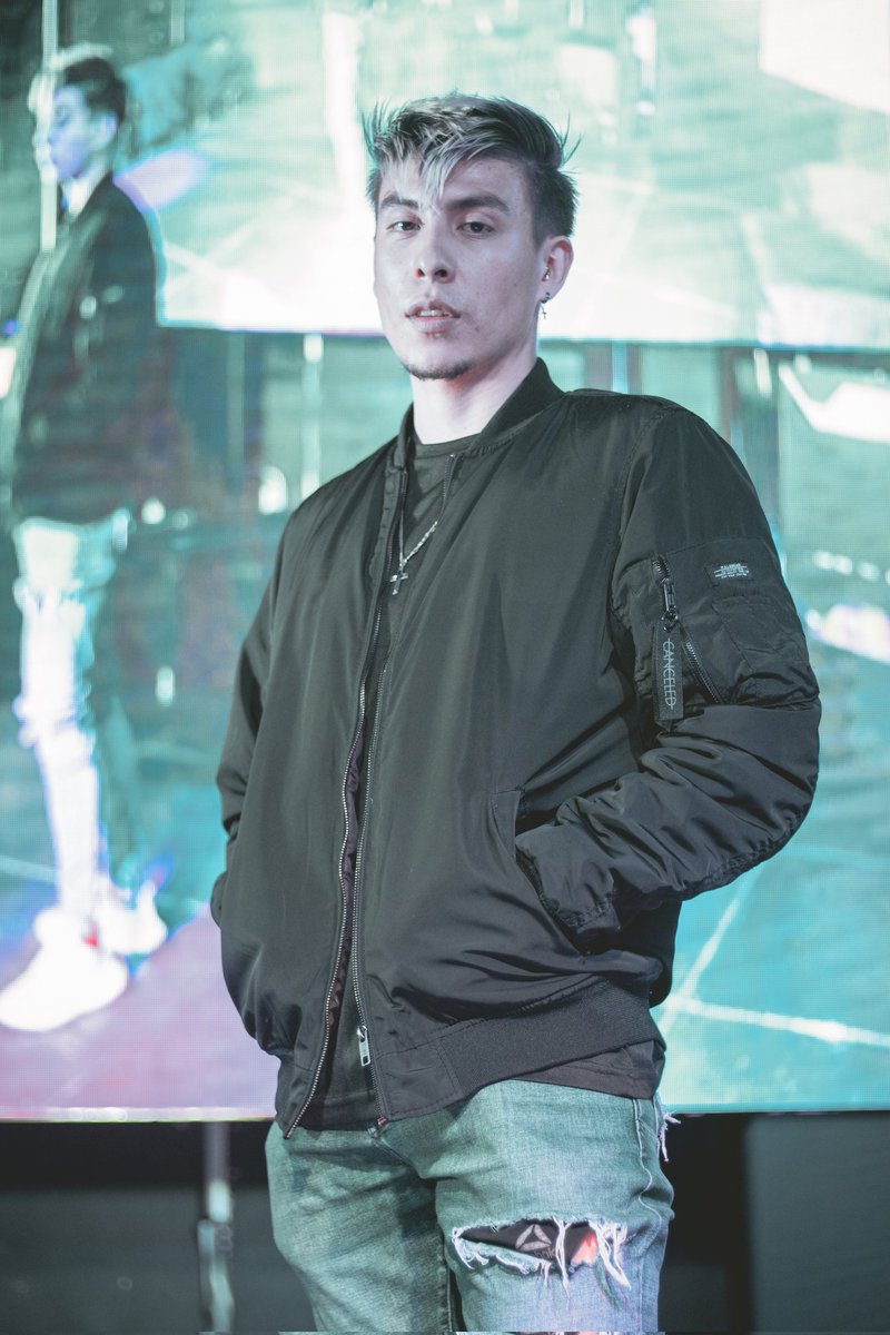 Kofederacion's tweet photo. 🎧 @zadmaproduce Beat maker y Dj de Bogotá ha estado presente en mucho de los escenarios que le han dado vida e historia al Freestyle Colombiano 🇨🇴 cómo #kointernacional #KOfdf #HipHopAlparque te invitamos a seguir su trabajo y a apoyar el talento local 👊 https://t.co/mKpXmeQ4YB