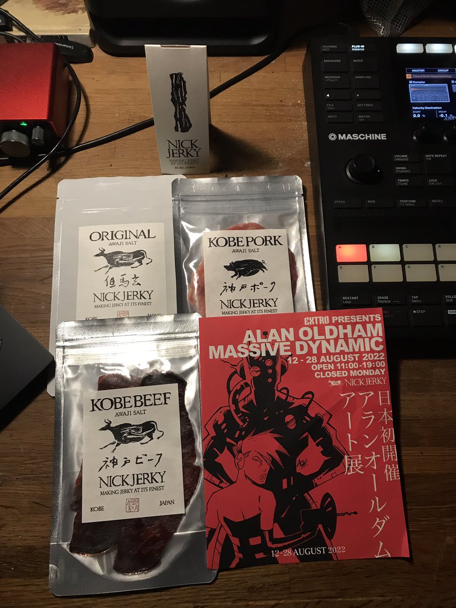 alan_oldham's tweet photo. Domo Arigato to #nickjerkykobe & #extro for organizing my 1st-ever Japanese art exhibit! They also sent a nice sampling of Kobe beef 😍🤤 Can’t wait to pair this with some @ENTERsake! Also see the flyer they made for the event! Cool shit! 🙇 #art #painting #manga #japan #techno https://t.co/QDo5uqHTeF