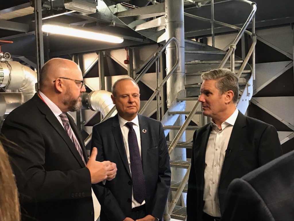 LivUniPVCRI's tweet photo. It was a pleasure to welcome @Keir_Starmer to @LivUni @livuninews to visit our carbon-saving combined heat and power campus Local Heat Network and to hear about our @livunisustain energy strategy and Climate Futures Research theme @livuniresthemes https://t.co/Vdicv1lTta