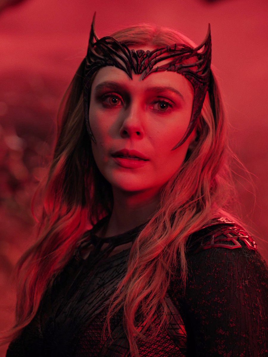 🚨 ELA VEM AÍ! Kevin Feige em entrevista para a Variety: “Ainda há tanto para explorar. Ainda não tocamos em muitas de suas principais histórias dos quadrinhos. Nós a vimos embaixo dos destroços? Eu vi uma torre cair e um pequeno clarão vermelho. Eu não sei o que isso significa.”