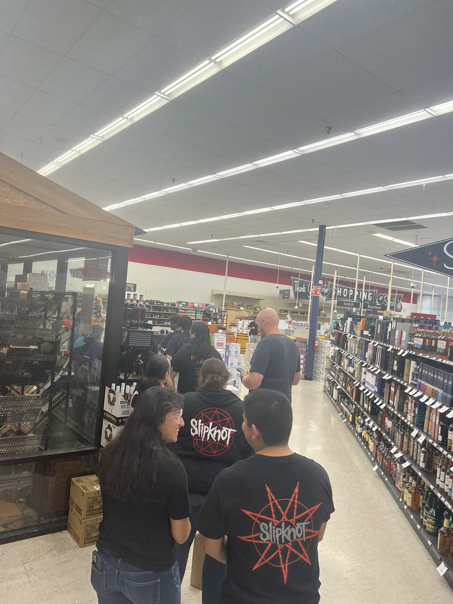 NickNikkiNicole's tweet photo. SO STOKED!!!!! @SlipknotWhiskey meet and greet in Austin!!!!! Three hour wait is 100% worth it! #slipknot #atx #slipknotwhiskey #specs https://t.co/C6C4WqsKqe