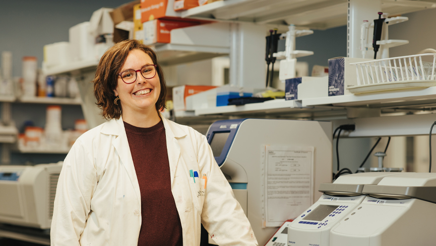 uLethbridge's tweet photo. Congrats to #ULethbridge’s Dr. Laura Keffer-Wilkes on being named this year’s Equity, Diversity and Inclusion Scholar! Her project, Women in STEM — Support Our Sisters, aims to remove barriers and improve retention of women in STEM fields. 
Read more: https://t.co/WtWqPCgCyh https://t.co/dHdi66k3XB