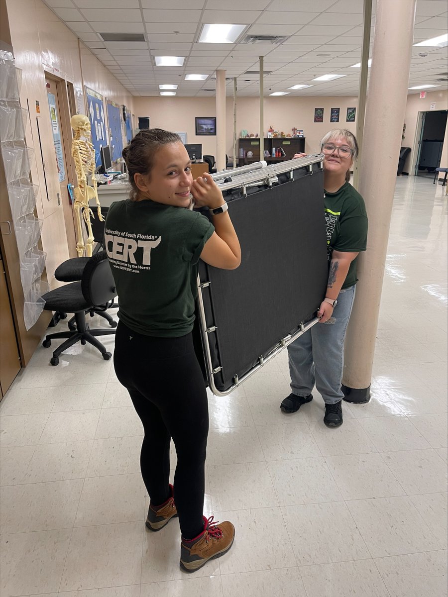 USouthFlorida's tweet photo. Ahead of #HurricaneIan, #USF volunteers have partnered with @HillsboroughFL &amp; @HealthyFla to help with emergency community preparations.

Both USF's CERT Team &amp; @USFDisasterMgmt will be on standby to assist at county shelters during the storm.

Details ➡️ https://t.co/H2HvqUDFiX https://t.co/di8U95oD5p