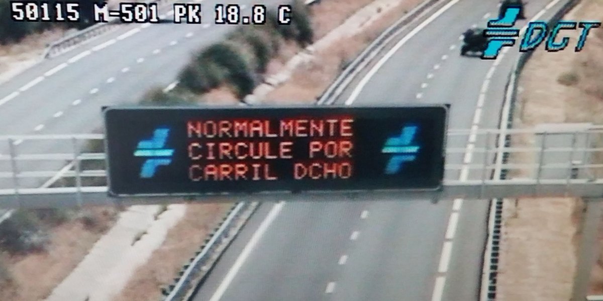 DGTes's tweet photo. La regla general es que se debe circular por el carril derecho.

El central y el izquierdo son para adelantar o para cuando las circunstancias del tráfico/vía lo aconsejen, siempre que no entorpezca la marcha de otro vehículo que le siga.

#ConducirMejor https://t.co/UEbDVQRvNu