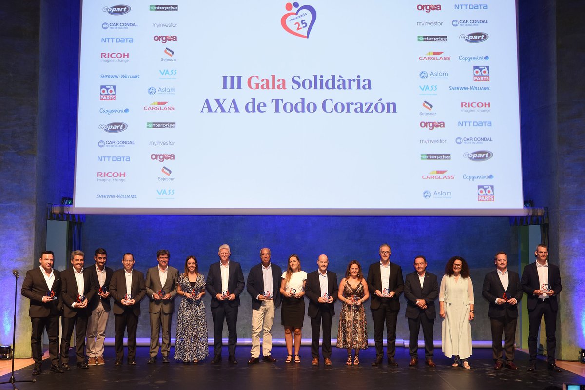ricohspain's tweet photo. Un placer participar, un año más, en la Gran Gala Solidaria @AXASegurosEs de Todo Corazón y formar parte de esta gran familia que, este año, lleva la magia a hospitales, centros de mayores y de personas con discapacidad con la donación de los fondos recaudados a @fundabracadabra. https://t.co/foOJ6sIKF5