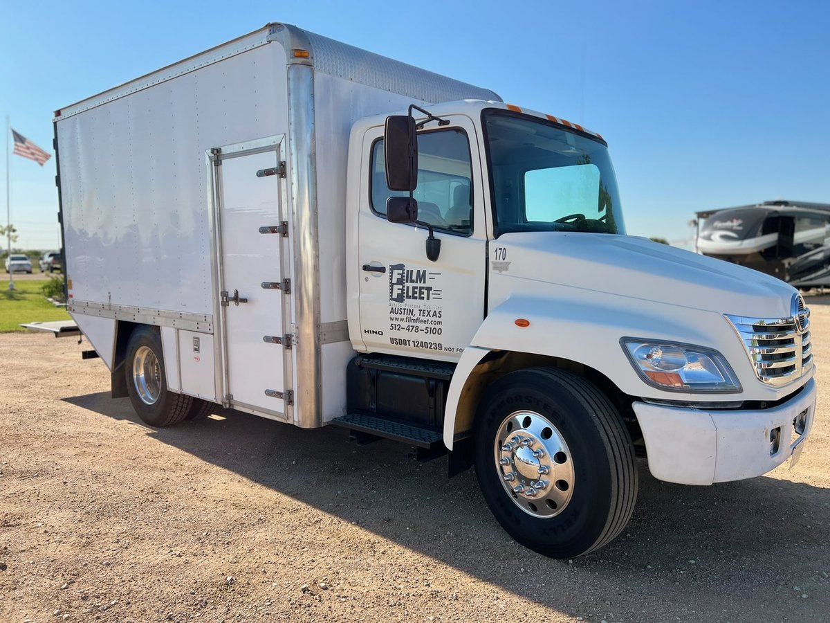 FilmFleet's tweet photo. Meet 170!  Put into service on January 17th, 2007 – this was the first Shorty 40™ ever launched!  Often copied, never duplicated!  Check out our Facebook page to learn more about this Film Fleet original design!

#film #teamster #movie #production #shorty40 #productiontrucks https://t.co/eWrJkCcvgv