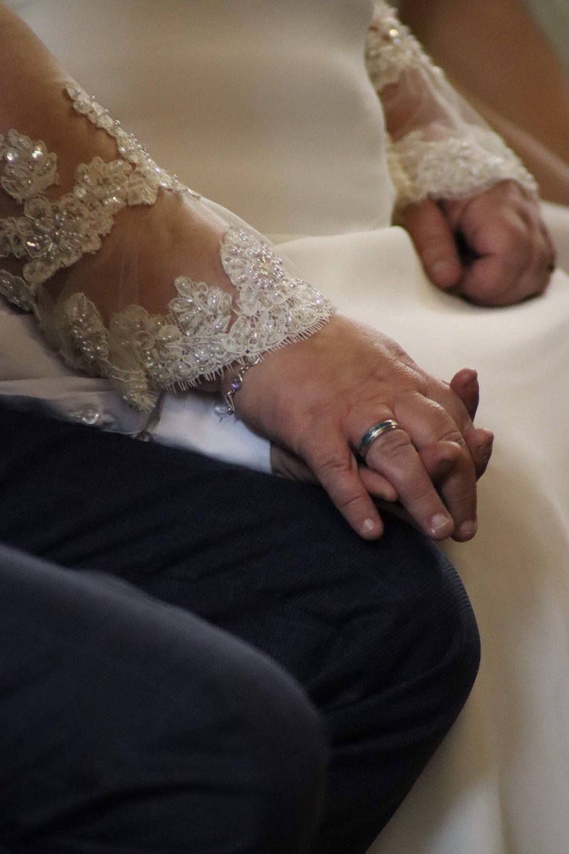 Love this photo, not my wedding ring but my dads ashes ring 💙💙💙