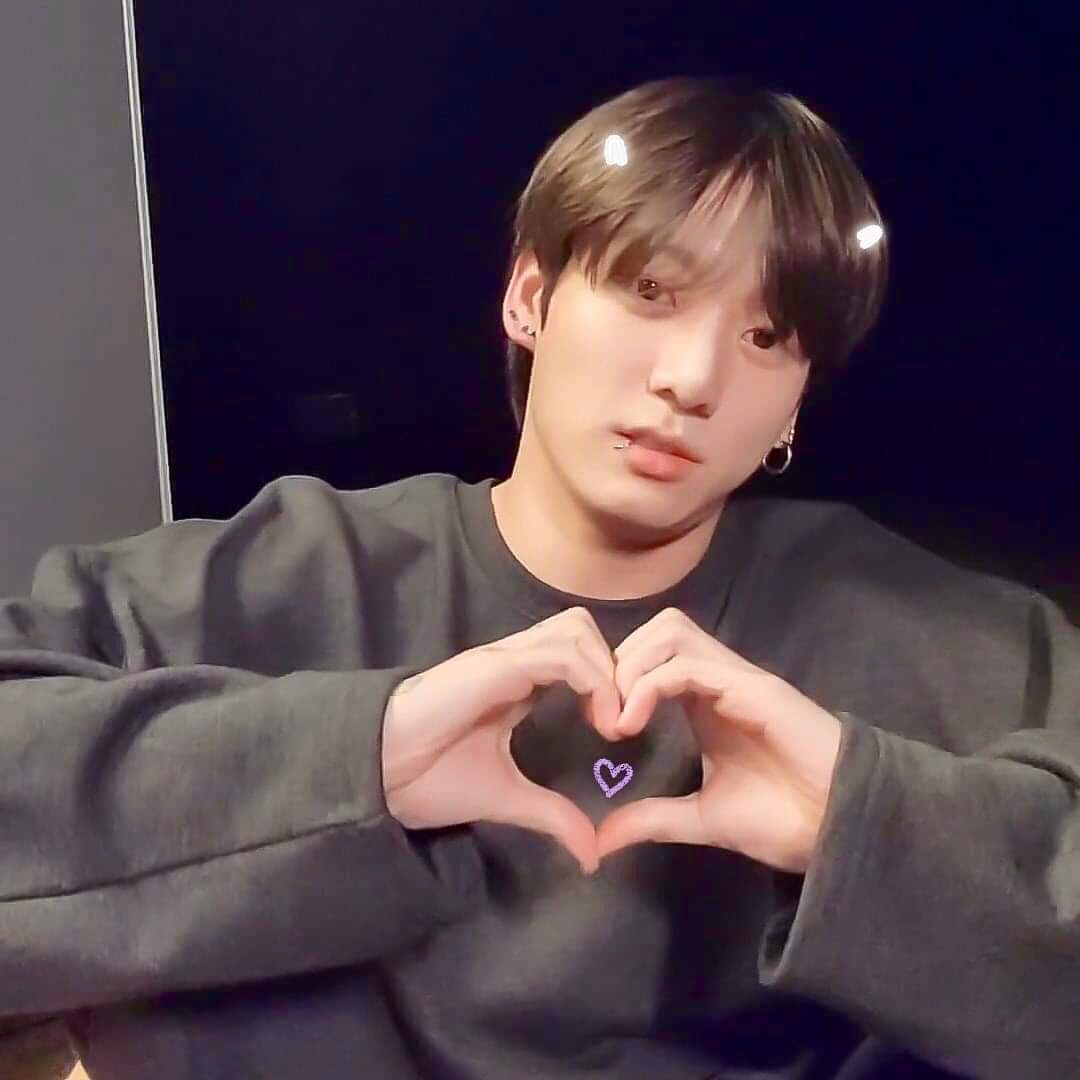 Luv Jungkook💜💛 tweet media