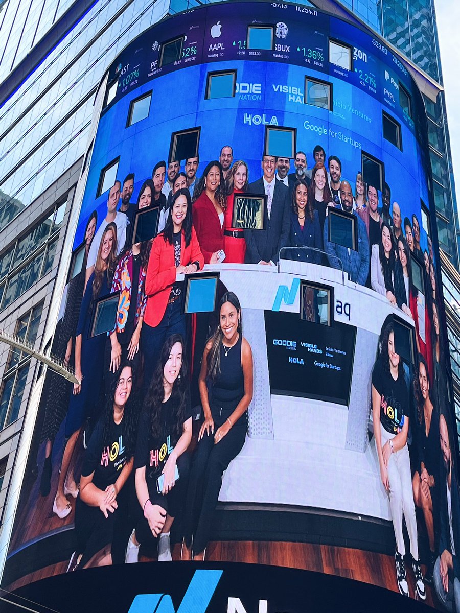 MonMartens's tweet photo. Awesome experience ringing the @Nasdaq opening bell with @GoogleStartups and portfolio companies @airpals &amp; @noulahealth 🚀🚀🚀🚀 https://t.co/0s4J2yrsc5