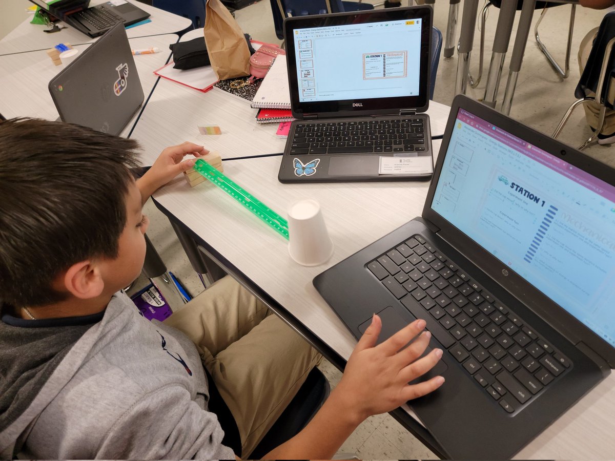 LDZ_FAM's tweet photo. 4th grade learning about the forms of energy! @LDZEagles  @LDZ_Principal https://t.co/AOl95w9D98