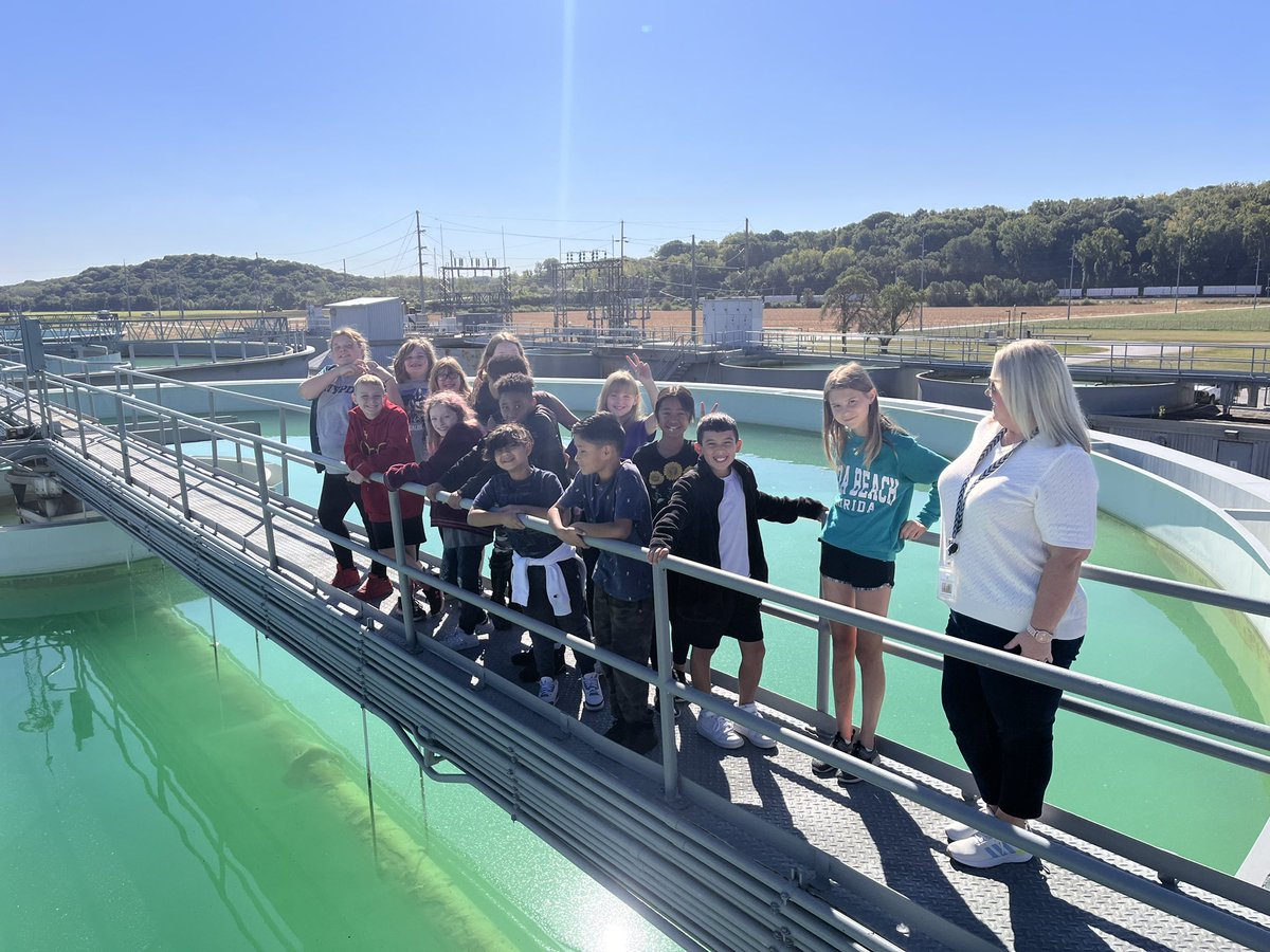MrLeviSmith's tweet photo. Fifth grade @lufflions visited the City of Independence Water Treatment Plant to learn about the Hydrologic Cycle and how residents get their water. #luffpride #isdstrong https://t.co/9eGJuqhd7G