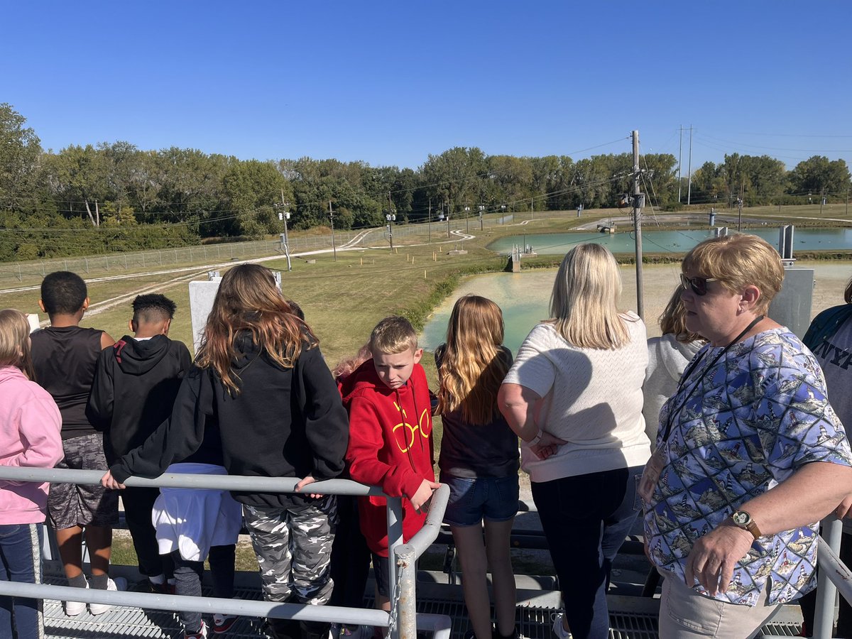 MrLeviSmith's tweet photo. Fifth grade @lufflions visited the City of Independence Water Treatment Plant to learn about the Hydrologic Cycle and how residents get their water. #luffpride #isdstrong https://t.co/9eGJuqhd7G