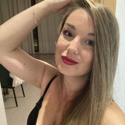 Elenacc3's tweet photo. #NuevaFotoDePerfil https://t.co/25RZjliwoF