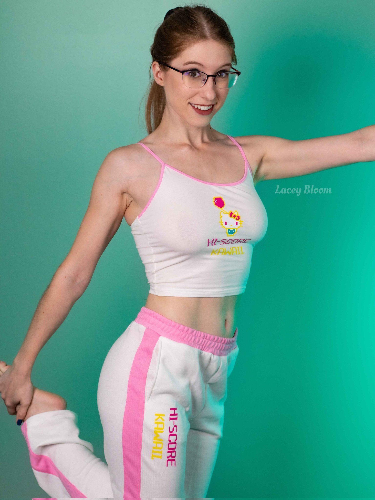 TW Pornstars - Lacey Bloom. Twitter. 30% Sale of OF! Go get it🏃‍♂️. 6: