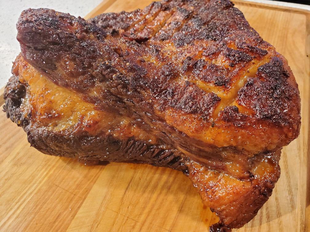 ChefKevinBelton's tweet photo. Brisket and Bourbon! Lookin pretty good to me. This morning on @wwltv #nationalbourbonheritagemonth #bourbon #brisket #cookingsegment #cheflife #cookinwithchefkevin #beon4 https://t.co/RkODp2woOH