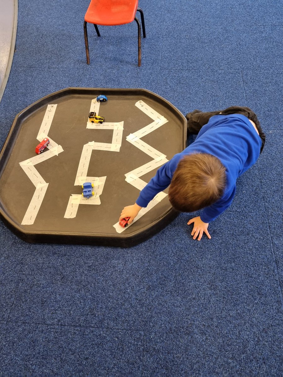 trerobart's tweet photo. Pre writing pattern fun in Crib Goch using cars. #prewritingpatterns #earlyyears #capablelearners https://t.co/NpP3l6BO6G