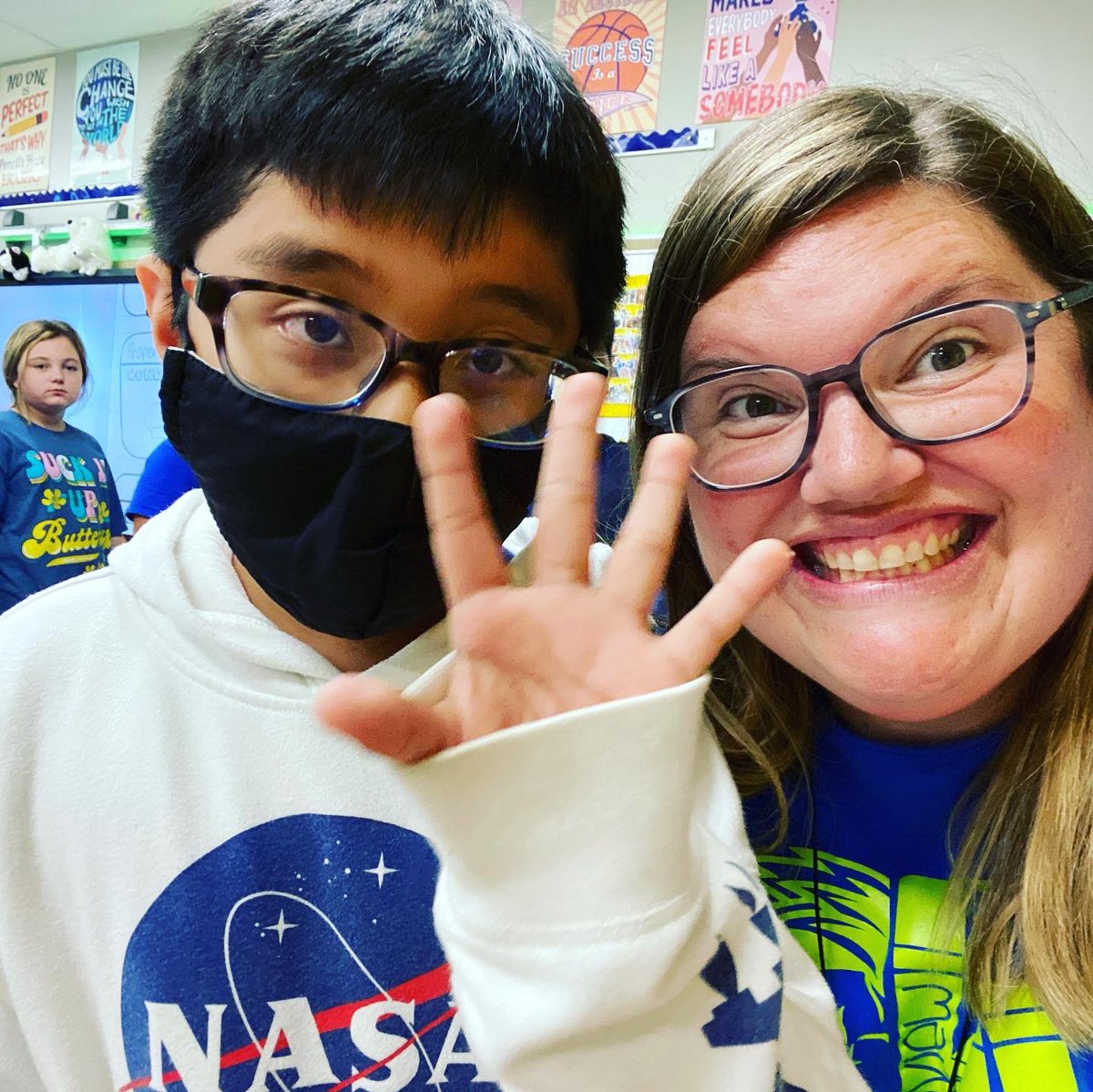 anna_henson's tweet photo. The #hensonhomies had so much fun learning about and participating in an assembly line today. The Homies love Social Studies!  #MonaviewMoments https://t.co/evMpNog6jX