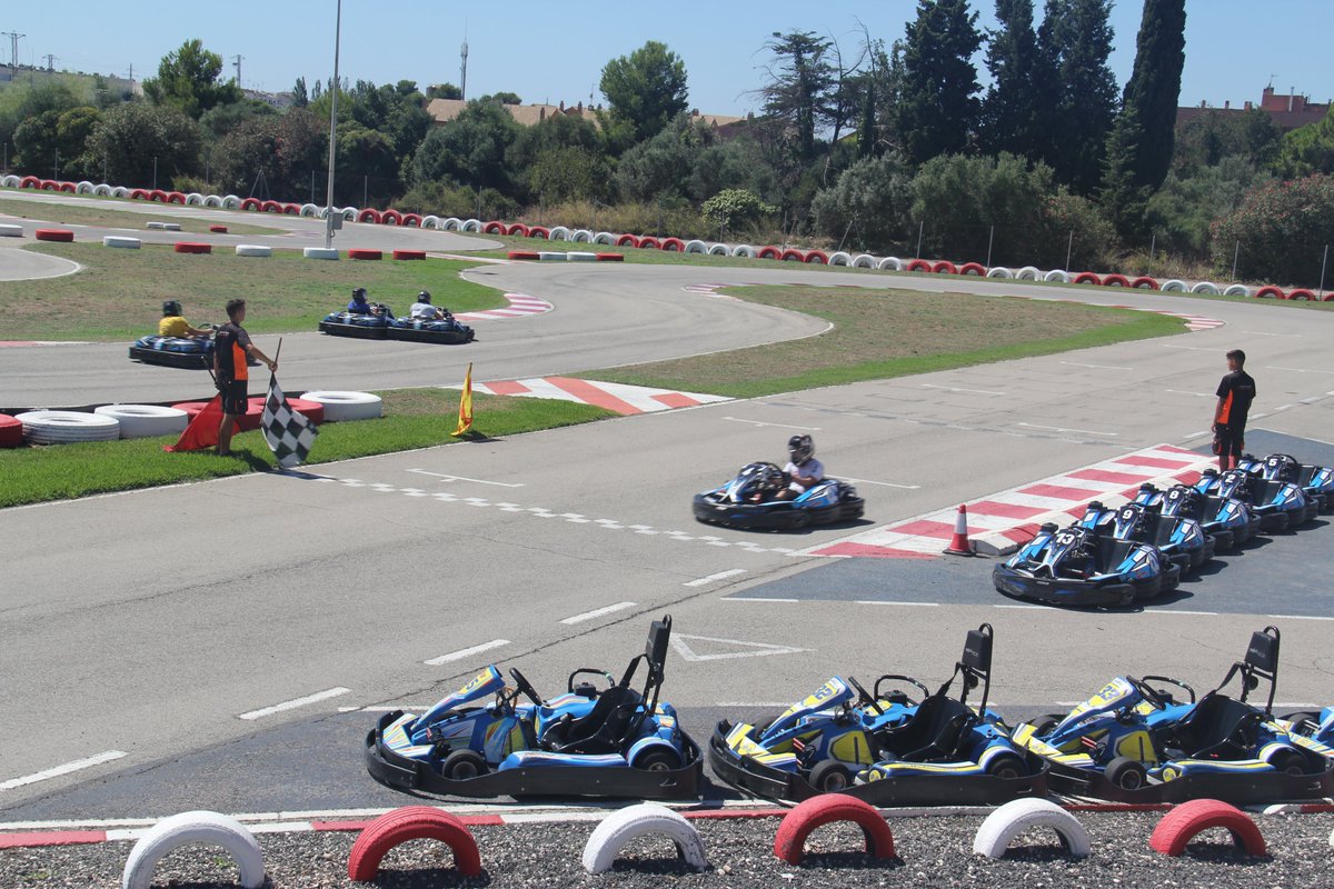 Bueno bueno... Estaba esto un poco abandonado, ya era hora de subir los resultados de la final A. 
Por lo tanto los ganadores absolutos del finde semana fueron
1º @ALN_MANU14 del equipo <a href="/ALNmotorsport/">ALN Alien MotorSport</a> 
2º <a href="/jordiunocinco/">Rayo McQueen</a> del equipo <a href="/GTSpain92/">GTSpain 92</a> 
3º <a href="/aaroonn25_/">aaroonn25</a> del equipo <a href="/GTSpain92/">GTSpain 92</a>