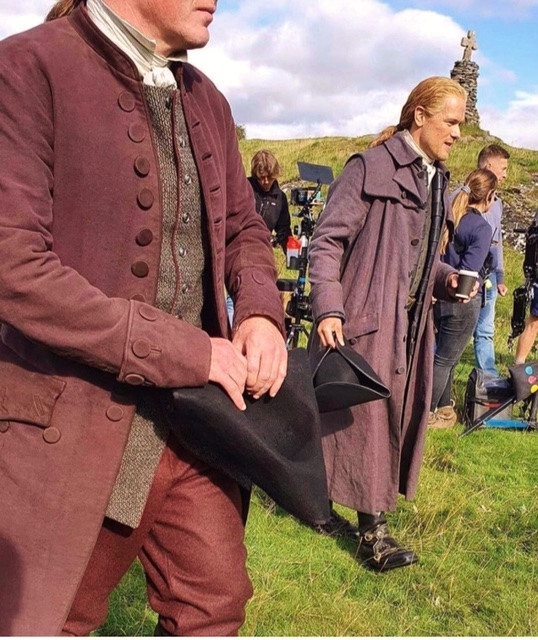 LadyT510's tweet photo. #Outlander BTS Filming S7
#SamHeughan #CaitrionaBalfe #JohnBell
Images #SarahRobertson #Outlandereffect #film #behindthescene https://t.co/7HNZbsxzGh