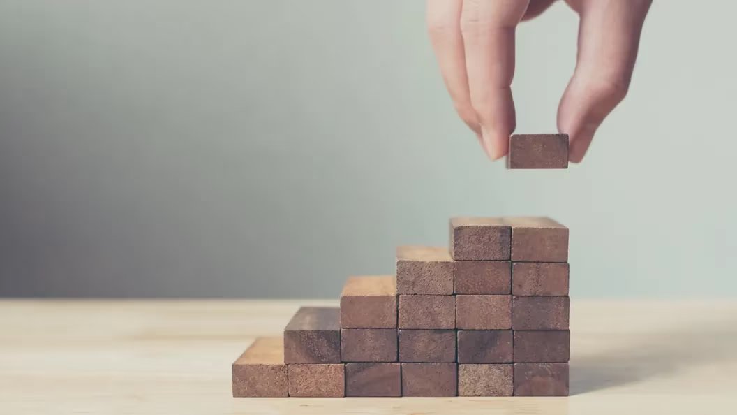 StrongHedge's tweet photo. **TOKENOMICS**

"the topic of understanding the supply and demand characteristics of cryptocurrencies."

The subject is quickly becoming a specialist job role as cryptocurrency grows &amp; it is key to have an understanding.

A brief guide to assist :) https://t.co/80CAaWVkAd