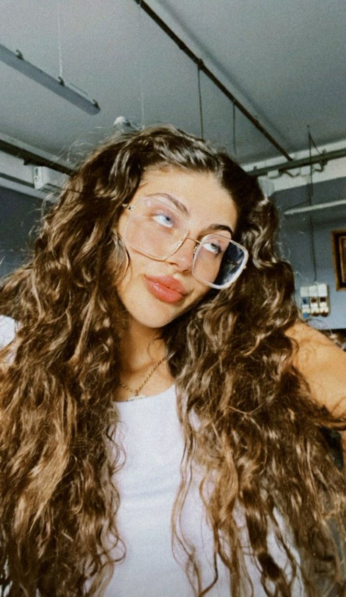 l4martini's tweet photo. ___ ______ ______ ______ ______
    ← ⚪ Zoé 🍿 ⠇                         
                ¹ ᵐⁱⁿᵘᵗᵉˢ
È ancora martedì e vorresti fosse venerdì : https://t.co/vdY3UcTSKX