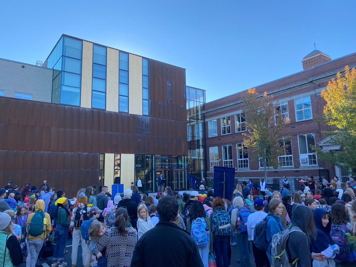 LakeCountryMN's tweet photo. Thank you to all who joined our wonderful Wisdom Day event this morning! Begun in 1988 as part of a cultural exchange with Moscow School #31, Wisdom Day is the first community celebration of our school year to remind us of all of the privileges and responsibilities of education. https://t.co/OISvpEJAhP