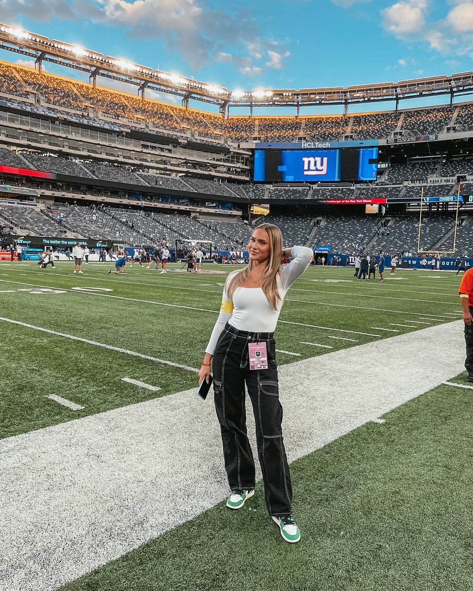 Somebody get me some cleats!!!