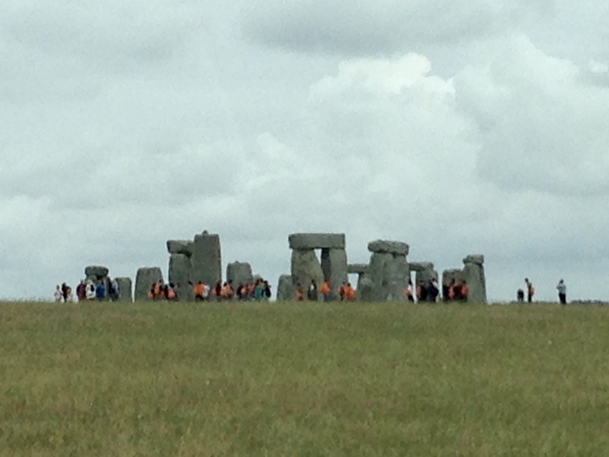 Mark_Yeates's tweet photo. @bill_hone This was my drive by shooting, 8th July 2014. Travelling back from Templecombe. #A303 #stonehenge @EH_Stonehenge https://t.co/Fo3vDSrfgR