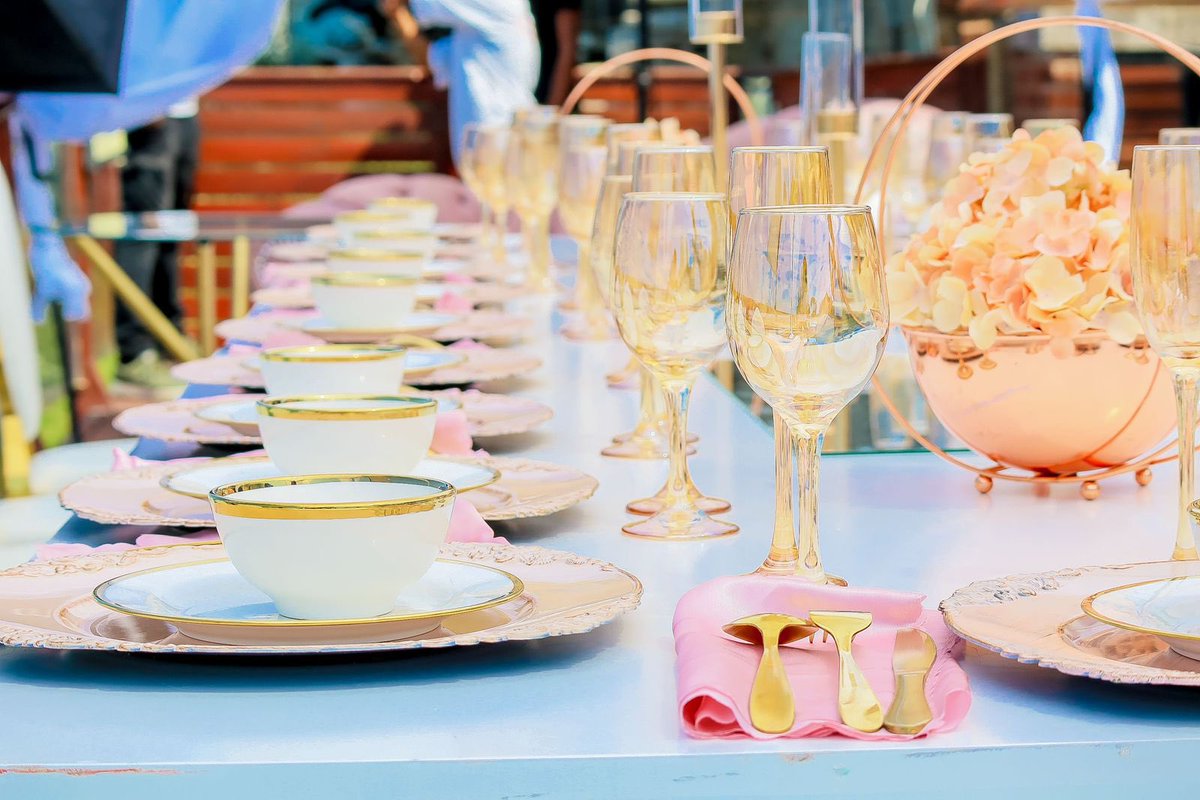 LelohNyathi's tweet photo. For deco and catering needs, please don’t hesitate to contact me 🌺 https://t.co/2WMotYfpDU