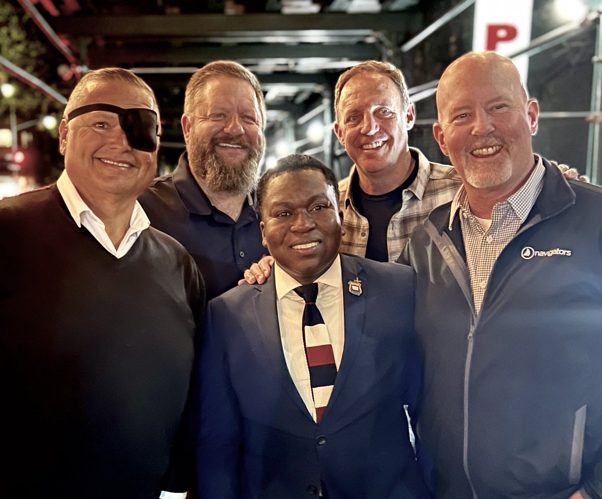 What a blessing to have finally connected with staff from <a href="/thenavigators/">The Navigators</a> and President/PO Cristian Guity <a href="/pofcnypd/">Police Officers for Christ</a> in NYC last night #GodFirst <a href="/BillyGraham/">Billy Graham</a> <a href="/NYPDchaplains/">NYPD Chaplains Unit</a> <a href="/NYPDCommAffairs/">NYPD Community Affairs</a> <a href="/NYPDSpring3100/">Spring3100</a> <a href="/NYPDnews/">NYPD NEWS</a> <a href="/NYPDPC/">Jessica S. Tisch</a> <a href="/NYPDchaplains/">NYPD Chaplains Unit</a> <a href="/NYPDnews/">NYPD NEWS</a> <a href="/NYPDFIRSTDEP/">Edward Caban</a> <a href="/NYPDHispanic/">NYPDHispanic Society</a>