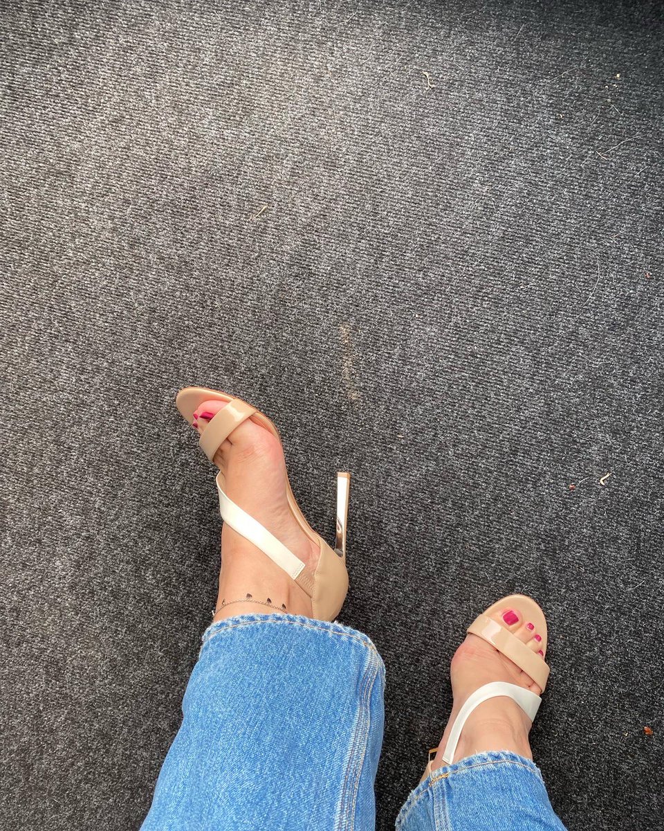 HappyFeetFans's tweet photo. No filter needed 😍 #heels #heelsaddict #feet #feetmodels #instagram #onlyfans #onlyfansgirl https://t.co/sZgi0rKANk