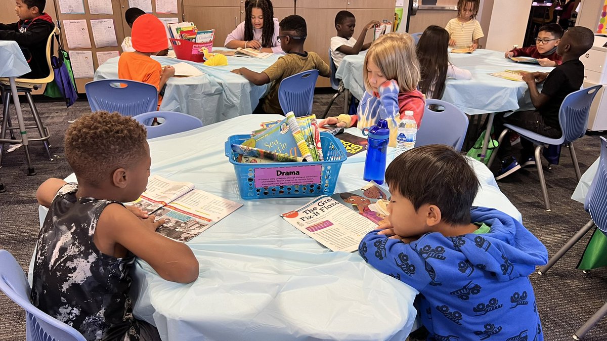 Diving into Fiction today in 3rd grade!  Fun day! 🐠 🏖 <a href="/SheridanCFISD/">Sheridan Elementary School</a>  <a href="/CFISD_ELAR2_5/">CFISD ELAR 2-5</a>