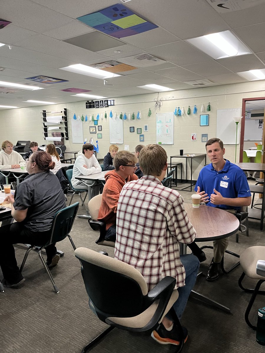 Thank you to ⁦<a href="/grandjen/">Grandville-Jenison Chamber Of Commerce</a>⁩ Chamber Members for doing some “speed networking” with my students today! We were able to connect with people across several industries.