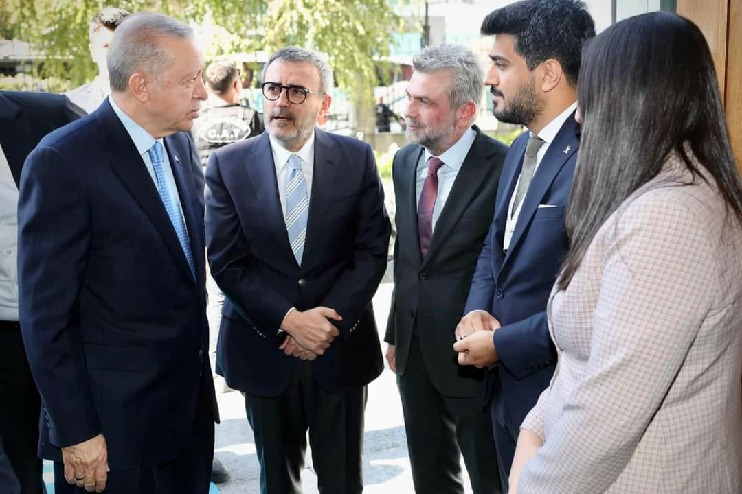 Reis Maraş'ı , Maraş da Reisi seviyor.<a href="/mahirunal/">Mahir Ünal 🇹🇷</a> <a href="/firatgorgel/">Fırat Görgel</a>