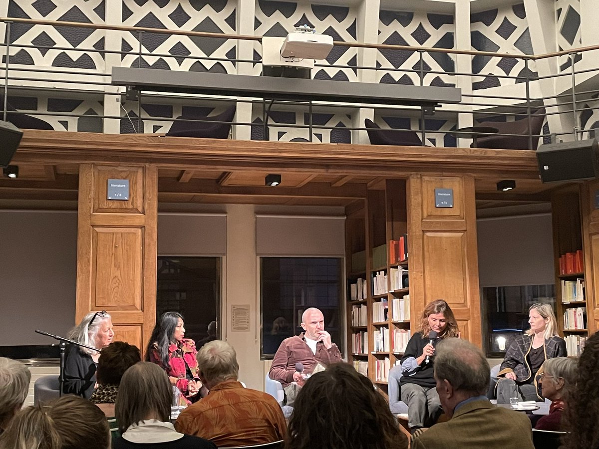 #MaylisdeKerangal  in conversation @ifru_london: the translator is an author. They don’t « translate » a text in a foreign language, they write it. #translation #womenintranslation