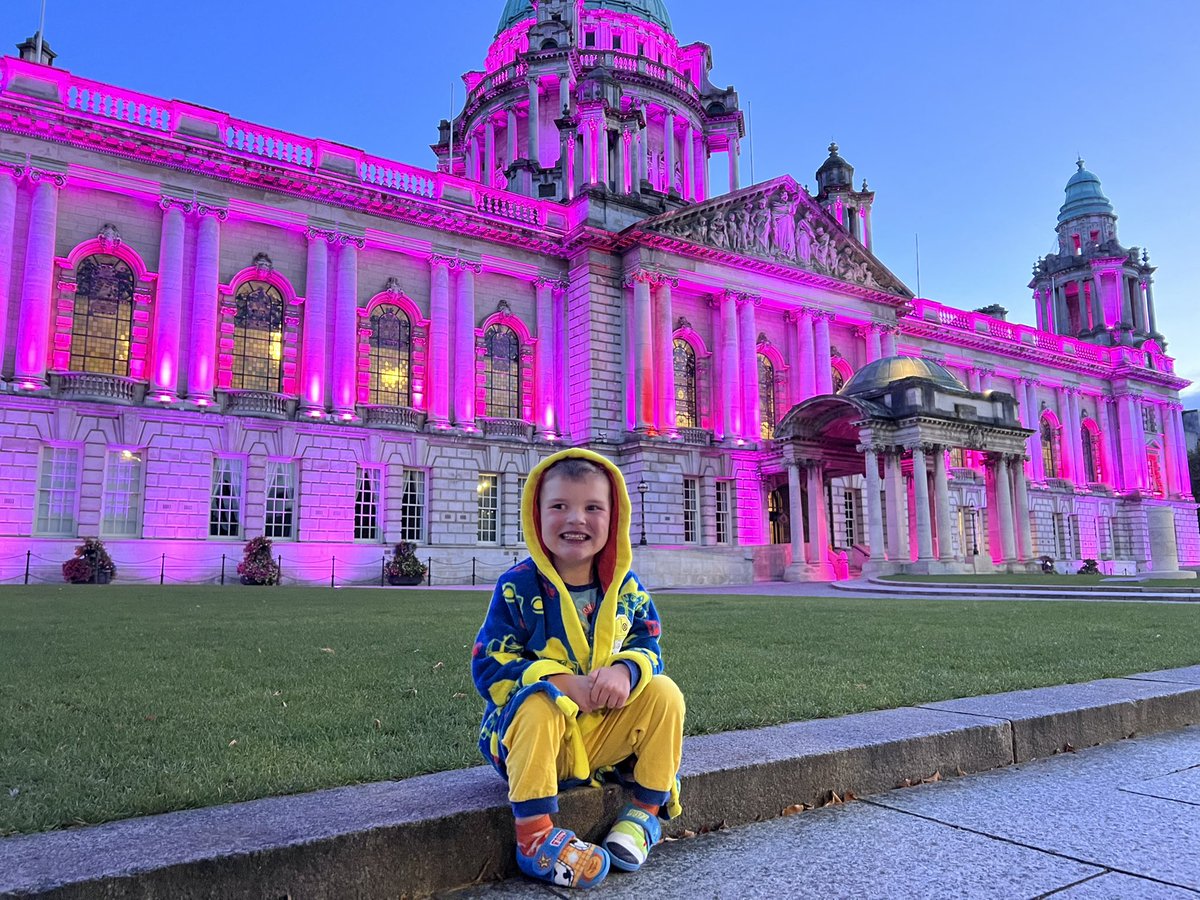 💗 @belfastcc supporting #OrganDonationWeek tonight… our City Hall looks beautiful in #PINK 

#HaveTheConversation #OrganDonation #DáithísLaw @OrganDonationNI