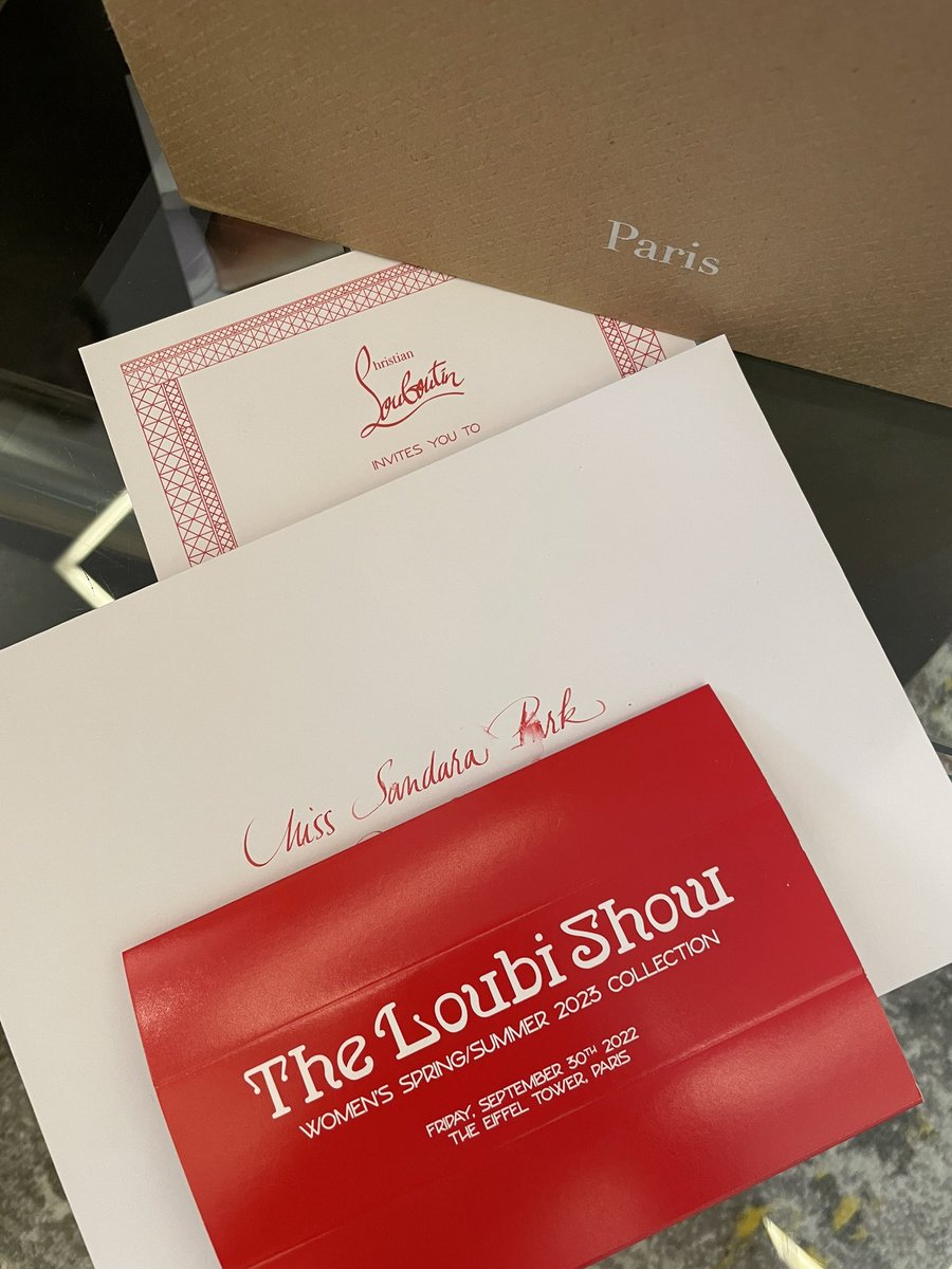 krungy21's tweet photo. Louboutin my love 👠♥️ https://t.co/raoNQYxY9I