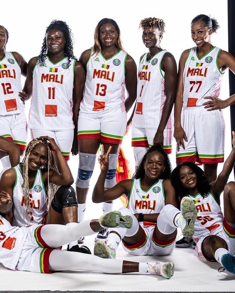 CLAP DE FIN 
Retraite internationale 🇲🇱🏀
Bonne continuation à vous les filles 
👋🏾🌟
2017-2022