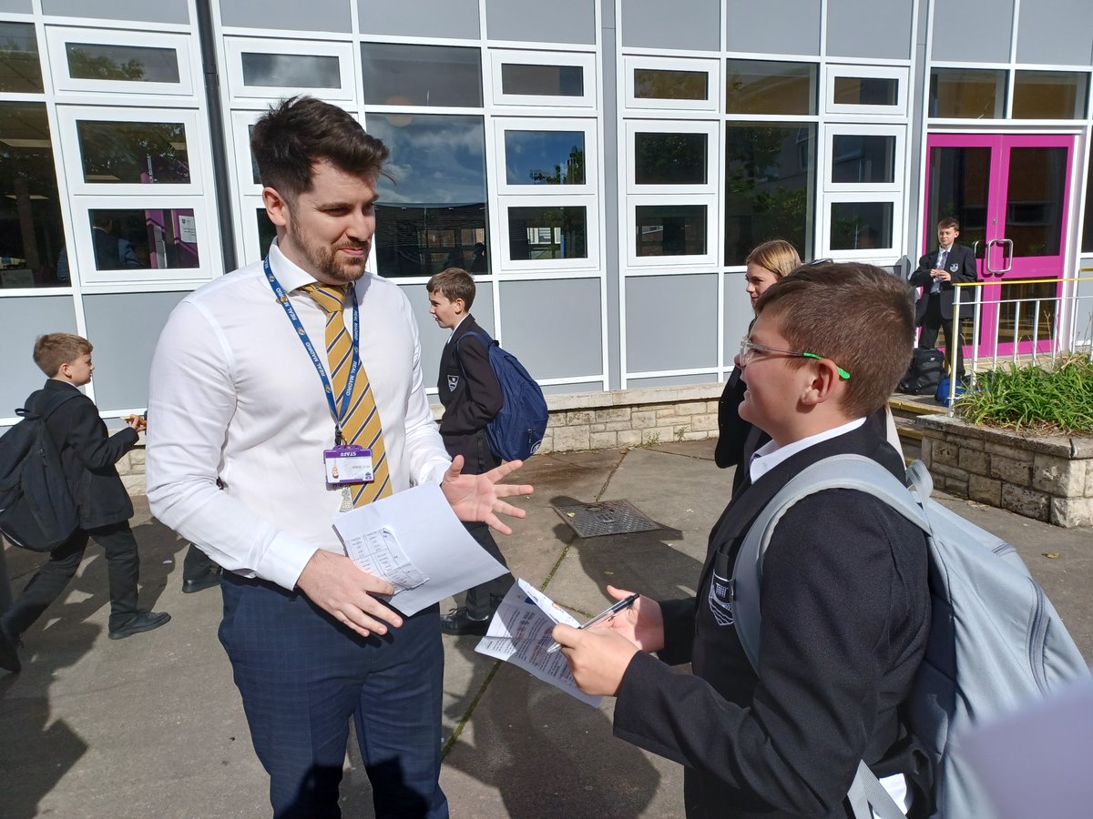 ChepstowSpanish's tweet photo. A buzz of excitement in the air @chepstowschool as Year 7 begin their Teacher Bingo quest! @EAS_IntLanguage @WG_Education #GlobalfuturesCymru https://t.co/IcFP0tefnS